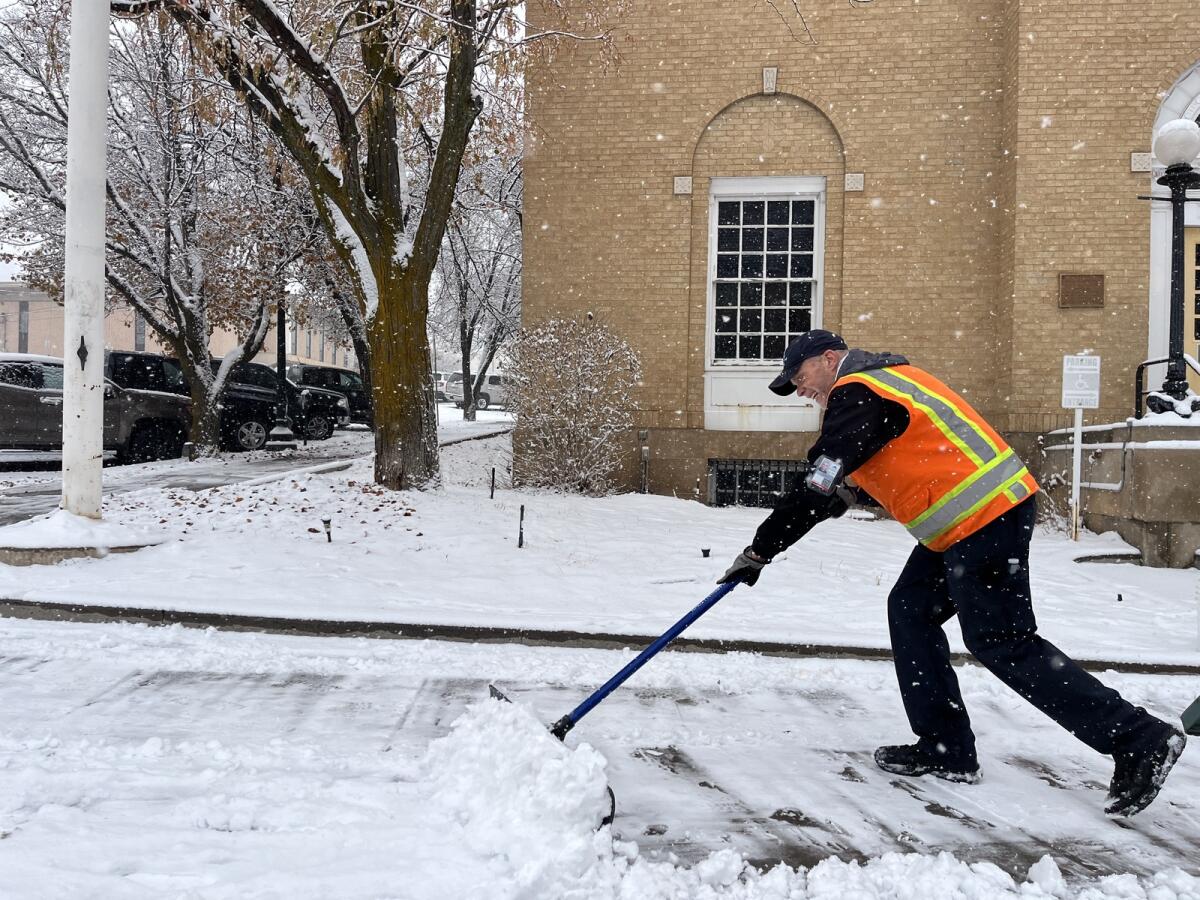 Red Mountain pass to close Saturday morning following storm